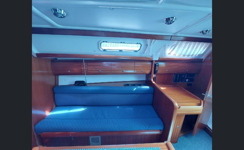 Bavaria 32 Cruiser-kuva-3